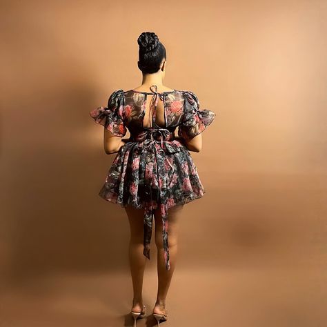 Rails Clothing, Nigerian Fashion, Going Out Dress, Nigerian Styles, Clothes Women, Out Dress, Fabric Floral, Dress Evening, Going Out Dresses