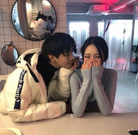 Corean Couples, Korean Couples, Kore Ulzzang, Asian Couple, Foto Top, Korean Ulzzang, Girl Couple, Ulzzang Couple, Korean Couple