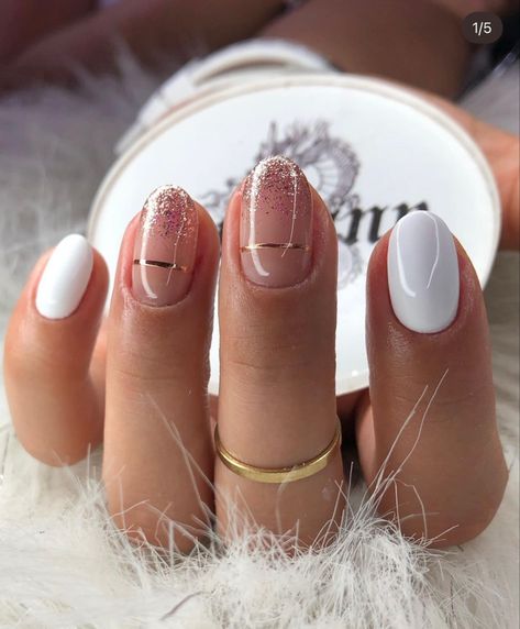 Nude And White Nails, Minimalist Nail Design, Summer Nails Short, Short Nail Ideas, Trendy Summer Nails, Minimalist Nail, Wine Nails, Magic Nails, Happy Nails