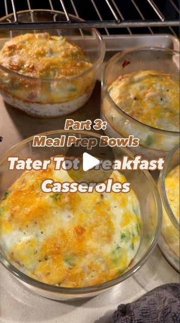 Hashbrown Breakfast Meal Prep, Meal Prep Breakfast Casserole, Tater Tot Breakfast Bowl, Breakfast Tater Tots, Tater Tots Breakfast, Tator Tot Breakfast, Sweet Potato Tots, Tater Tot Breakfast Casserole, Beach Brunch