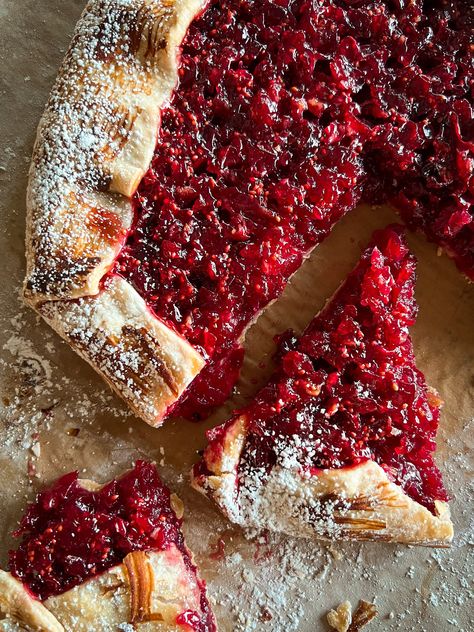 Cranberry Tart Recipe, Apple Cranberry Pie, Cranberry Tart, Apple Tart Recipe, Cranberry Dessert, Fall Cake Recipes, Cranberry Pie, Galette Recipe, Tart Filling