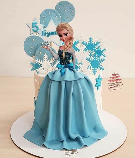 Elsa Pasta, Cakes Decorating Ideas, Elsa Birthday Cake, Frozen Birthday Party Cake, Frozen Themed Birthday Cake, Elsa Cake Frozen, Elsa Birthday Party, Elsa Cake, Frozen Theme Cake