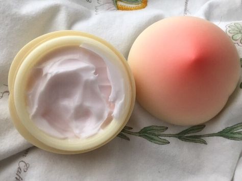 Alat Makeup, Peach Aesthetic, Pretty Skin, Peaches N Cream, Just Peachy, Body Skin Care Routine, Pretty Makeup, K Beauty, Body Skin