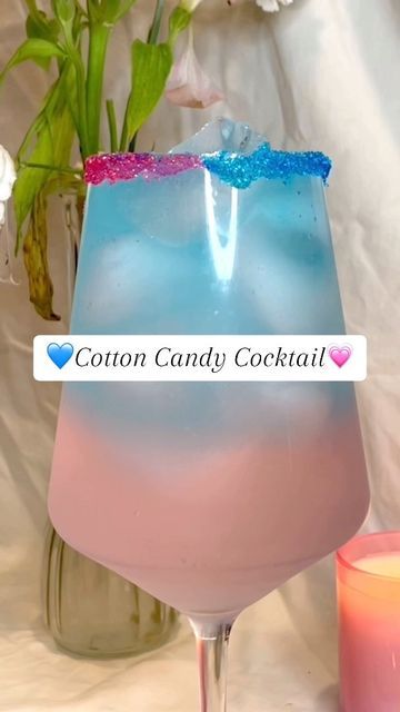 Candy Alcohol Drinks, Sweet Alcoholic Drinks, Cotton Candy Drinks, Cotton Candy Cocktail, Fun Drink Recipe, Fun Drinks Alcohol, Bartender Drinks, Pretty Alcoholic Drinks, Candy Cocktails