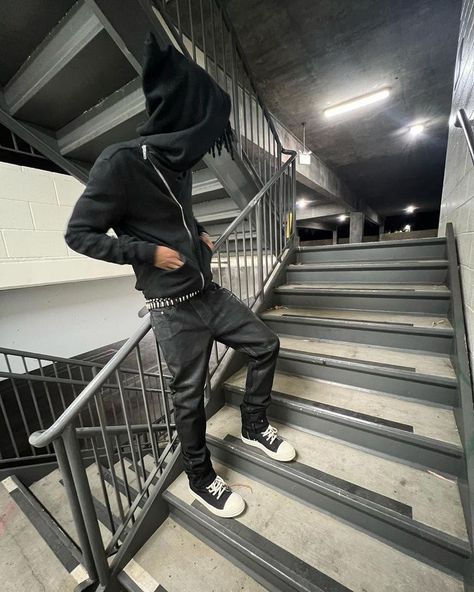 Rick Owens Outfit Men, Luh Twizzy, Rick Owens Outfit, Streetwear Fashion Aesthetic, Y2k Fashion Outfit, Black Outfit Men, Guy Fits, All Black Fashion, Black Men Street Fashion