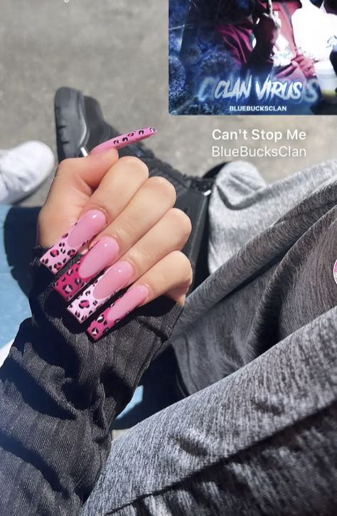 Classy Baddie Nails Pink, Cheata Nails Acrylic Long, Big Square Nails, V Shaped French Tip Nails With Gems, Chunky Nail Charms, Back To School Nails Medium, Hot Pink Cheetah Nails, Pink Packaging Ideas, Zebra Nails Acrylic