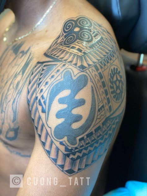 African Adrinka Tattoo, Gye Nyame Tattoo Ideas, Adrinka Tattoo, Ashanti Tattoo, Ghanaian Tattoo Ideas, Ghana Tattoo Ideas, Nigerian Tattoos, African Warrior Tattoo For Men, Adinkra Symbols Tattoos