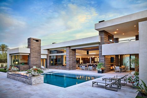 “Outside In” is a modernist home celebrating the love of outdoor living Arizonans crave. Exterior Angles, Mexico House, Interior Design Awards, Stock Tank, Paradise Valley, Home Center, Luxe Interiors, Pool Deck, Indoor Outdoor Living