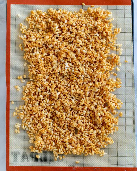 Caramelized Puffed Rice - Between2Kitchens Puffed Rice Dessert, Puff Rice, Puffed Rice Cakes, Rice Flakes, Fig Salad, Rice Desserts, Asian Dessert, How To Make Caramel, Vanilla Sauce