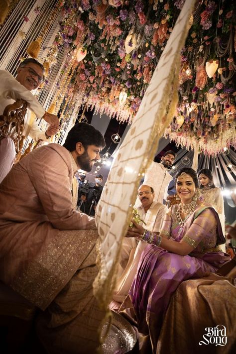 Elegant Hyderabad Wedding With A Lavender Bridal Kanjeevaram Hyderabad Wedding, Marriage Photography, Indian Bridal Photos, Telugu Wedding, Wedding Mandap, Indian Wedding Planning, Wedding Planning Websites, Wedding Rituals, South Indian Wedding