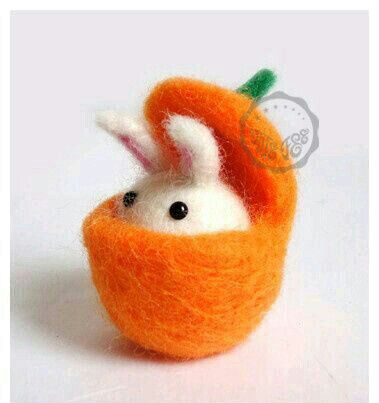 Needle Felting Projects Ideas, Cute Felting Ideas, Cute Needle Felting Ideas, Halloween Needle Felting Ideas, Thanksgiving Needle Felting, Easter Needle Felting Ideas, Chicken Needle Felting, Needle Felting Easter Eggs, Needle Felted Christmas