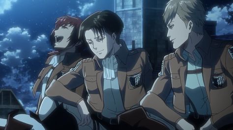 Levi Smiling, Levi And Erwin, Eren X Mikasa, Captain Levi, Titans Anime, Ciel Phantomhive, Attack On Titan Levi, Levi Ackerman, Attack On Titan Anime