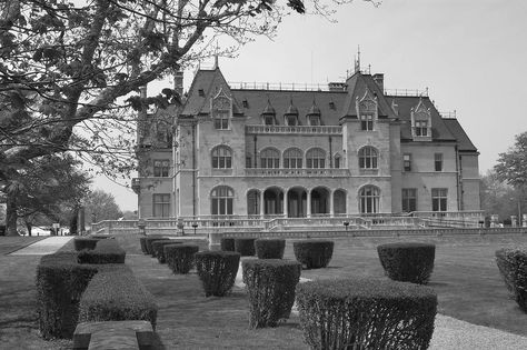 The Gilded Age Era: "Ochre Court" The Goelet's Newport Chateau Newport Ri Mansions, Manor Mansion, Rhode Island Mansions, American Mansions, Castle Mansion, Old Mansions, French Architecture, Newport Rhode Island, Cost To Build