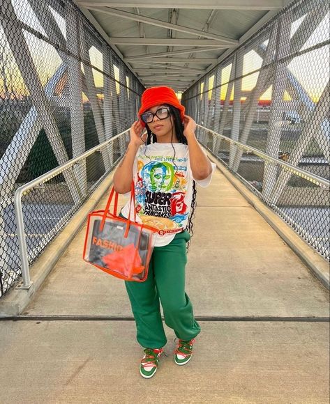 Green Orange Dunks Outfit, Orange And Green Outfit Streetwear, Orange Shorts Outfit Black Women, Orange And Green Dunks Outfit, Blue And Orange Dunks Outfit, Orange Bubble Slides Outfit, Green And White Dunks Outfit, Magma Orange Dunks Outfit, Green Bucket Hat Outfit