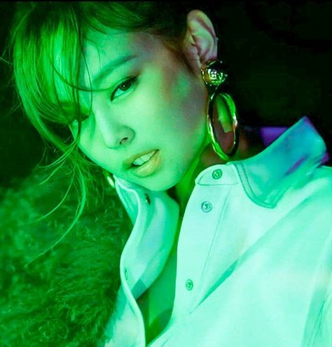 Jennie Green Icon, Jennie Green Aesthetic, Blackpink Green Aesthetic, Green Jennie, Green Pfp, Glitter Photography, Blackpink Wallpaper, Forever Girl, Lisa Blackpink Wallpaper