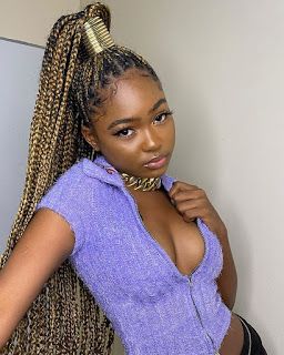 Chevonne Spirine Chevy Biography, Age, Parents, Boyfriend, Instagram Photos, Family, Net Worth Blonde Knotless, Faux Loc, Braids Knotless, Cabello Afro Natural, Knotless Box Braids, Blonde Box Braids, African Hair Braiding Styles, Blonde Braids, Box Braids Hairstyles For Black Women