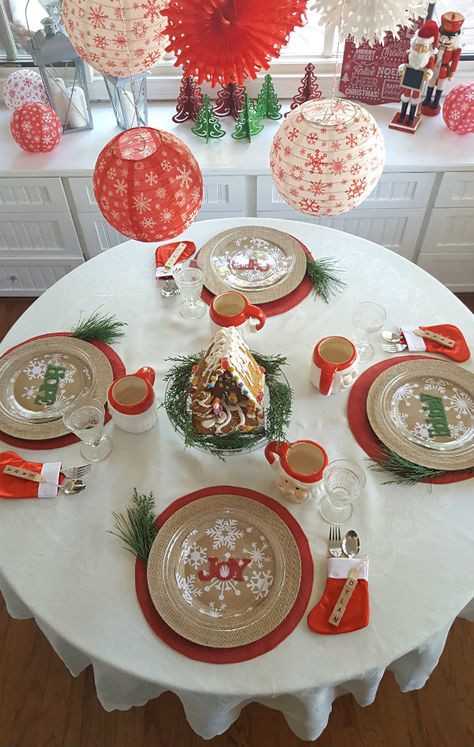 Kids Table Christmas, Christmas Tables, Beautiful Breakfast, Christmas Dinner Table, Kids Christmas Party, Christmas Feeling, Christmas Breakfast, Christmas Tablescapes, Christmas Table Settings