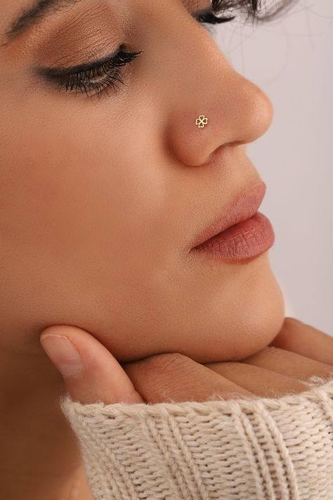 "This elegant and classic Daisy with Heart nose stud handcrafted in 14K solid gold. Daisy with Heart nose stud is a must have nose jewelry collection and make the perfect gift for any occasion. Features: ➤ One 14K yellow gold nose stud. ➤ Each item is handcrafted individually. ➤ This is a listing for one (single) nose stud made of 14K SOLID GOLD. (not gold plating or gold filled) ➤ Our products don't contain allergens. ❖ ❖ ❖ ❖ ❖❖ ❖ ❖ ❖ ❖❖ ❖ ❖ ❖ ❖❖ ❖ ❖ ❖ ❖❖ ❖ ❖ ❖ ❖ Packaging: ➤ It will be sent in Elegant Nose Piercing, Nose Pin Photography, Nose Pin Designs Gold, Indian Nose Ring Stud, Nosepins Indian Gold, Womens Nose Piercing, Gold Nose Pin Design, Cute Nose Rings Studs, Nose Pins