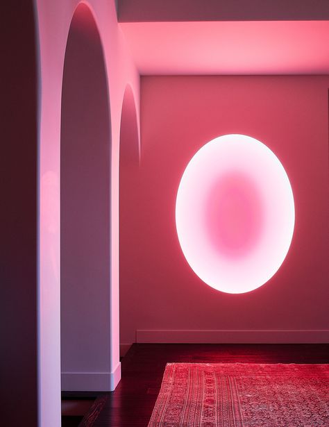 Just off the entry, a signature James Turrell ovoid wall sculpture, animated by shifting, computer-programmed LED lights, greets visitors with a dreamy chromatic display. Kendall Jenner House, Jenner House, Pierre Jeanneret, Los Angeles Homes, Light And Space, Painted Doors, Architectural Digest, Dream Home Design, Decoration Design