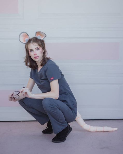 Rat Halloween Makeup, Lab Rat Costume, Mouse Cosplay, Grey Mouse Costume Women, Rat Costume Diy, Mouse Costume Women, Remy The Rat Costume, Rat Halloween Costumes, Rat Costume Women