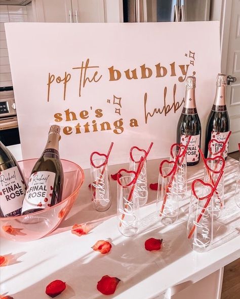 Bachelorette Party Planner ✨ | A summer cocktail bar we can fully support 🙌🏼 In love with everything about this! 💕 @bridal_vogue #bacheloretteparty #bachelorette... | Instagram Bubbly Bar Bachelorette Party, Bachelorette House Decor, Hens Party Decorations, Boujee Bachelorette Party, Bridal Vogue, Champagne Bachelorette, Bride To Be Decorations, Bachelorette Cocktails, Bachelorette Party Planner