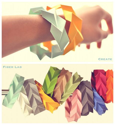 Tessellated Paper Bracelets Paper Bracelets, Paper Bracelet, Origami Tutorial, Paper Jewelry, Paper Folding, Origami Paper, Paper Projects, Diy Projects To Try, Creative Crafts