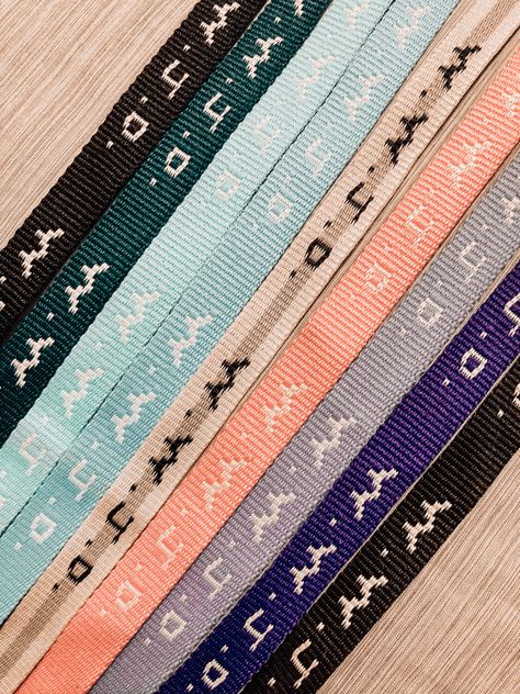 Wwjd Bracelet Aesthetic, Wwjd Bracelets, Pure Vida Bracelets, Wwjd Bracelet, Bracelet Aesthetic, Christian Accessories, Bday List, Church Camp, Christian Bracelets