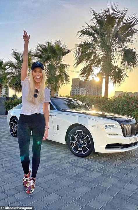 Alexandra Mary Hirschi aka (Supercar Blondie) her journey from 300 followers to multi-millions. Know about her husband, net worth, and more. Rolls Royce Wraith Black, Supercar Blondie, Luxury Cars Audi, Hawaii Wedding Photography, Sporty Chic Style, Good Looking Cars, Rolls Royce Wraith, Luxury Car Brands, Top Luxury Cars