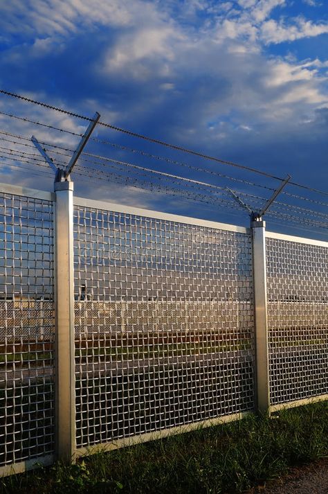 Barb Wire Fence, Fence Metal, Barbed Wire Fence, Barbed Wire Fencing, Earth Bag Homes, Earth Bag, Barb Wire, Metal Grid, Wire Fence