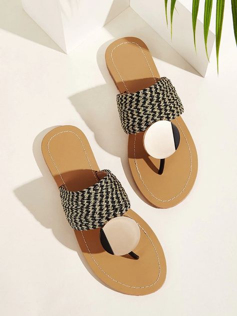 Metal Round Decor Flip Flops | SHEIN USA Straw Shoes, Sandals Ideas, Etsy Quotes, Woman Sandals, Nice Sandals, Flat Slippers, Fashion Shoes Sandals, Post Metal, Sandals Flat