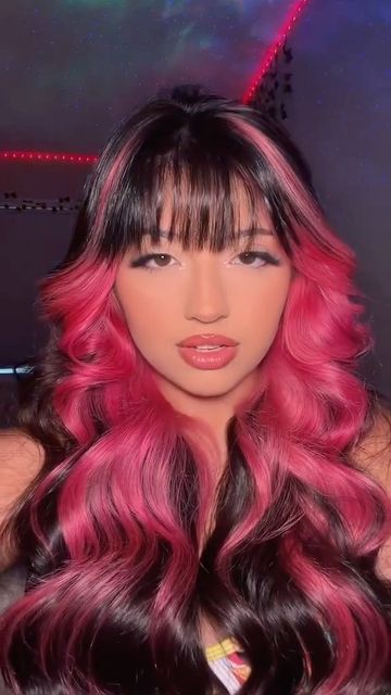 Cute Color Hair Ideas Highlights, Color Dye Hair Ideas, Miranda Rae Hair Pink, Black And Pink Hairstyles, Pink Hair Streaks Black Hair, Dyed Ends Hair, Red And Blonde Hair Ideas, Draculara Hair Dye, Front Dyed Hair