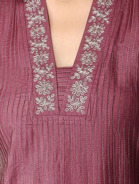 Girls Neck Design, New Neck Designs, Neck Design Ideas, Silk Kurti Designs, Salwar Neck Designs, Churidar Designs, Simple Kurta Designs, Designer Kurti Patterns, Neck Designs For Suits