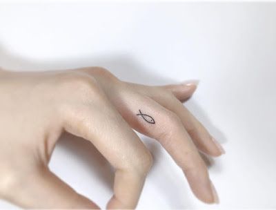 Christian Fish Tattoos, Tato Nama, Small Fish Tattoos, Tattoo Christian, Finger Tattoo For Women, Korean Tattoos, Small Quote Tattoos, Small Tattoos With Meaning, Small Tattoos Simple