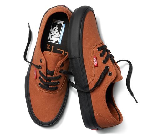 Leather Shoes Men Formal, Shoes Men Formal, Best Sandals For Men, Vans Shoes Fashion, Mens Vans Shoes, Tenis Vans, Casual Dress Shoes, Men Formal, Vans Off The Wall