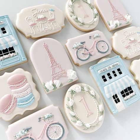 French Baby Shower Theme, French Themed Birthday, Paris Cookies, Parisian Birthday Party, Paris Themed Cakes, Parisian Baby Showers, French Baby Shower, Bicycle With Flowers, Paris Themed Birthday Party