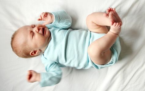 The Ultimate Guide To Baby Sleep Times (Naps, Nights, & Sleep Tips) Sleep Training Baby Schedule, Baby Reflux, Baby Sleep Routine, Newborn Sleep Schedule, Newborn Schedule, Baby Routine, Newborn Baby Tips, Baby Sleep Schedule, Baby Nap