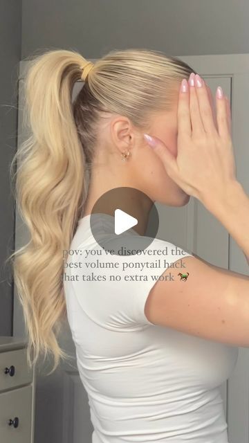 5,238 likes, 4 comments - oliviadaytonn on March 6, 2023: "Easiest volume ponytail hack !!! #ponytail #volumeponytail #ponytails #slickback #slickbackponyta..." How To Do A Curled Ponytail, Slick Back Curled Ponytail, Cute Pony Tailed Hairstyle, How To Do A Ponytail With Weave, Cute Slick Back Ponytail, Slick Back High Pony, High Slick Ponytail, Sleek Ponytail With Bangs, Cute Messy Ponytail