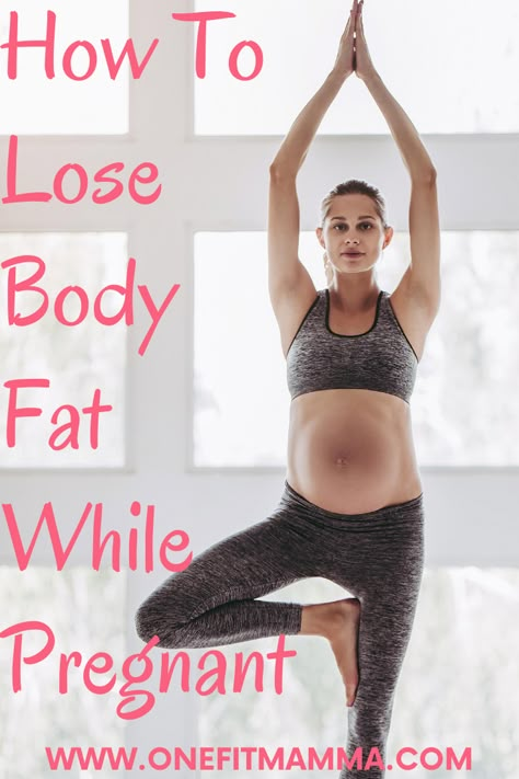 I get asked often how to lose body fat during pregnancy. Eating healthy and working out during pregnancy helps you a ton with losing body fat. Read on to find out the details of dropping body fat during pregnancy. #pregnancy #nutrition #healthy Pregnancy Love Handle Workout, Pregnant Sport, Pregnancy Yoga For Beginners, Best Pregnancy Workouts, Pregnancy Stretches, Pregnancy Pilates, Pregnancy Eating, Pregnancy Workout Videos, Pregnancy Workout Plan