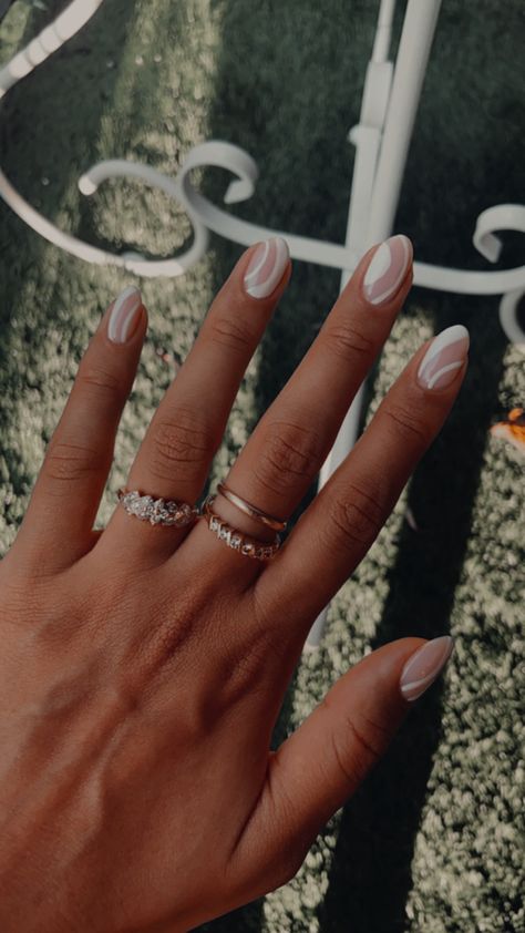 White In White Nails, Nails For Senior Pics, Plain Hoco Nails, Senior Picture Nail Ideas, Wedding Day Nails For Bride Simple, Senior Photo Nails, Senior Pic Nails, Senior Picture Nails Ideas, Senior Picture Nails