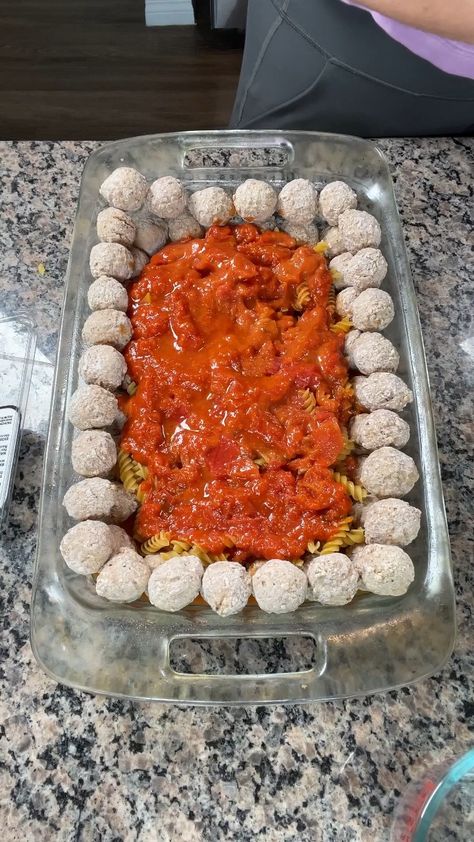 Meatballs And Cheese, Pasta With Meatballs, Bake Cheese, Pan Pasta, Dry Pasta, Pasta Bake Easy, Baked Pasta Dishes, Spaghetti Recipes Easy, Pasta Easy