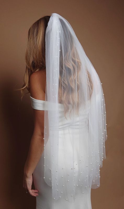 Veil Hair Down, White Wedding Veil, Elbow Veil, Veil For Bride, Veil With Pearls, Veil Pearl, Fingertip Length Veil, Elbow Length Veil, Fingertip Wedding Veils