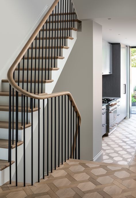 Interior Stair Railing, Contemporary Staircase, Staircase Handrail, Entry Stairs, Oak Stairs, Stair Railing Design, Stairway Design, Hallway Designs, Stair Handrail