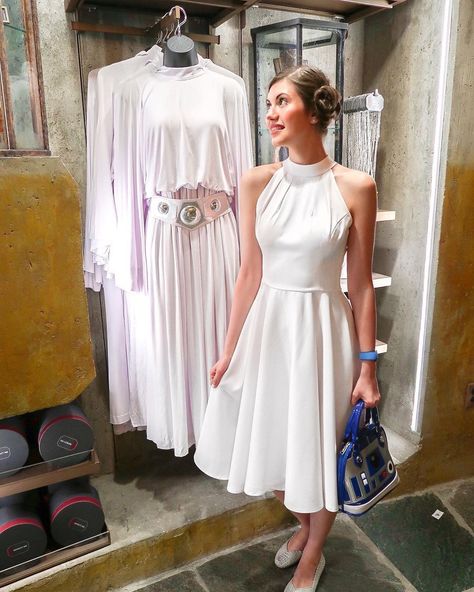 Star Wars Day Outfit, White Disney Outfit, Leia Outfits, Leia Disneybound, Disneybound Princess, Leia Cosplay, Amusement Park Outfit, Didney Worl, Florida Outfits