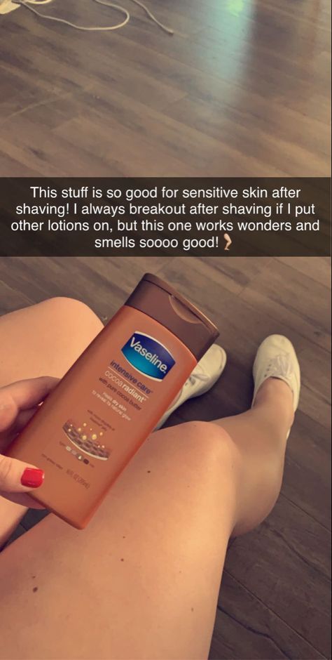 Vaseline intensive care cocoaradiant. After shaving. Glowing legs. Very moisturizing! Sensitive Skin Shaving Routine, Glowing Legs How To Get, Shaved Legs Tips, Clear Legs Skin, Leg Care Skincare, Leg Care Routine, Shaving Legs Routine, How To Get Smooth Legs Tips, Smooth Legs Tips