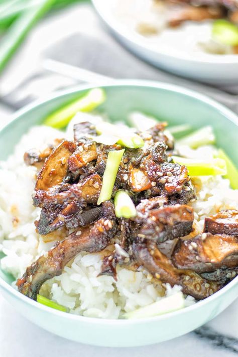 This Vegan Bulgogi is made with portobello mushrooms and inspired by Korean cuisine. It’s hearty, naturally vegan, gluten free and so delicious for dinner, lunch, meal prep and so much more. #vegan #glutenfree #dairyfree #vegetarian #contentednesscooking #easyfood #mealprep #portobellomushrooms #koreanfood #bulgogimarinade #bulgogirecipe #lunch #dinner Mushroom Bulgogi, Vegan Bulgogi, Vegan Korean Bbq, Recipe Background, Bbq Mushrooms, Gochujang Recipe, Plant Based Gluten Free, Korean Bbq Beef, Vegetable Bowls