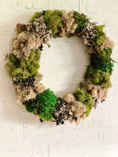 Moss centerpieces