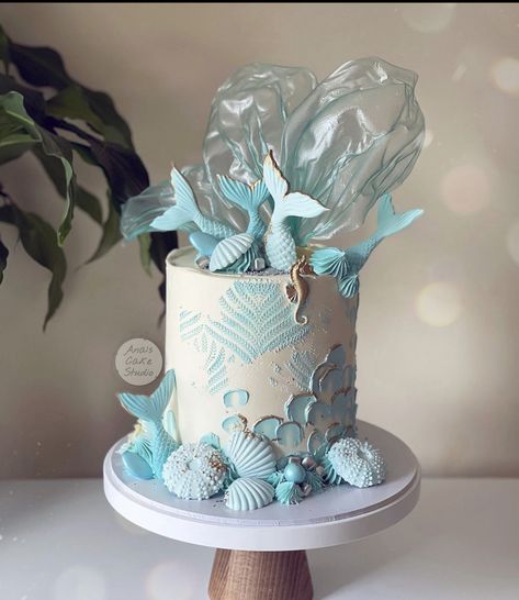 Ocean Birthday Cakes, Poker Cake, Cake Wallpaper, Heart Shaped Cake, Ocean Cakes, Mermaid Birthday Cakes, Sea Cakes, 4th Birthday Cakes, Cake Decorating Set