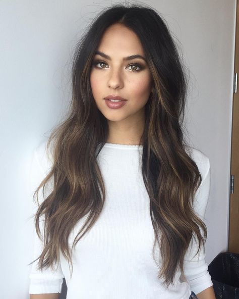 pinterest // princesslucy24 Rambut Brunette, Hair Envy, Brunette Hair, Hair Waves, Flat Iron, Balayage Hair, Gorgeous Hair, Dark Hair, Pretty Hairstyles