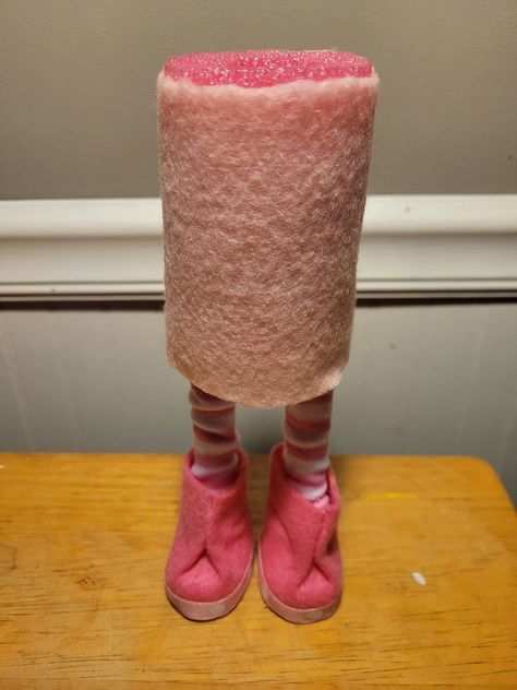 How To Make Standing Gnomes, Pool Noodle Gnomes Diy, Standing Gnomes Diy, Standing Gnomes Diy How To Make, Puppy Gnome, Diy Gnome Doll, Fun Little Crafts, Gnome Boots, Standing Gnomes