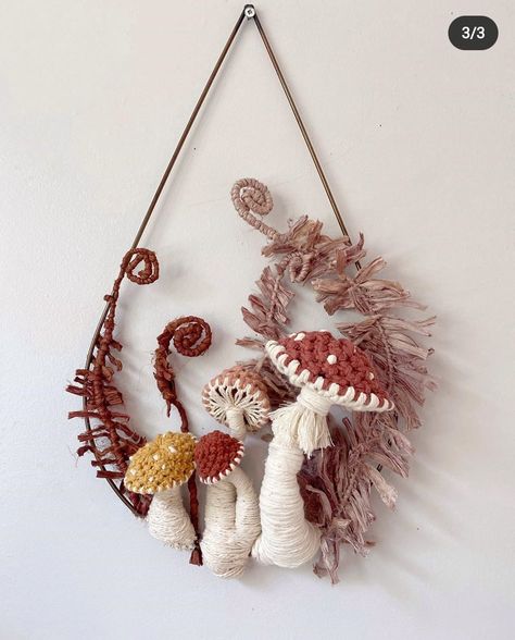 Wall Mushroom Diy, Macrame Mushroom Tutorial, Woodland Macrame, Cottagecore Macrame, Macrame Mushroom, Mushroom Wall Decor, Mushroom Crafts, Small Macrame, Macrame Knots Pattern